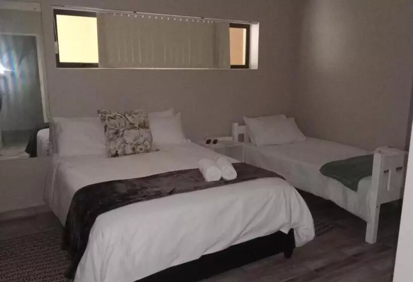 پانسیون Hopslot Villa