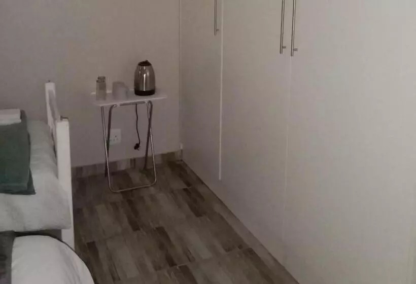 پانسیون Hopslot Villa