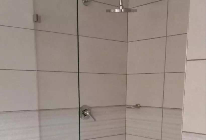 پانسیون Hopslot Villa