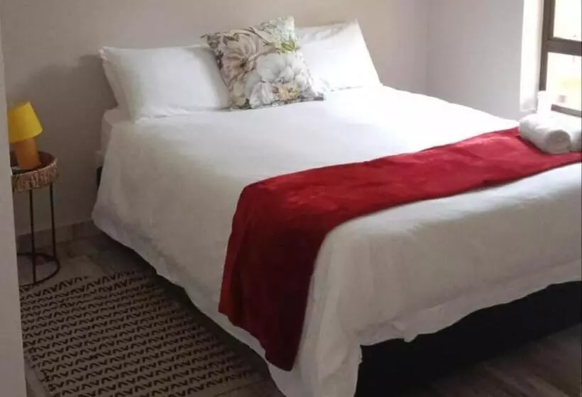 پانسیون Hopslot Villa