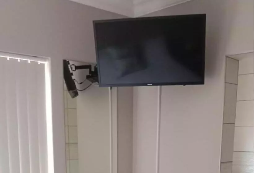 پانسیون Hopslot Villa