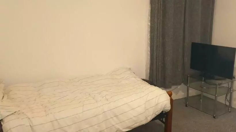 ペンション Peaceful Lodge