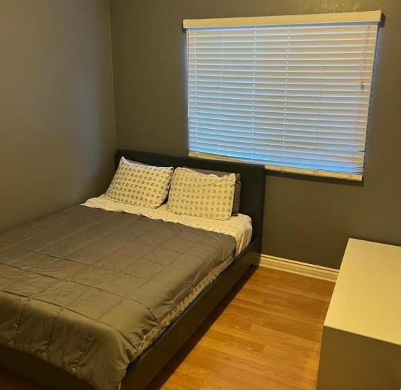 پانسیون Private 2 Bedrooms 1 Bath Close To Universal And Hw Sleeps 5