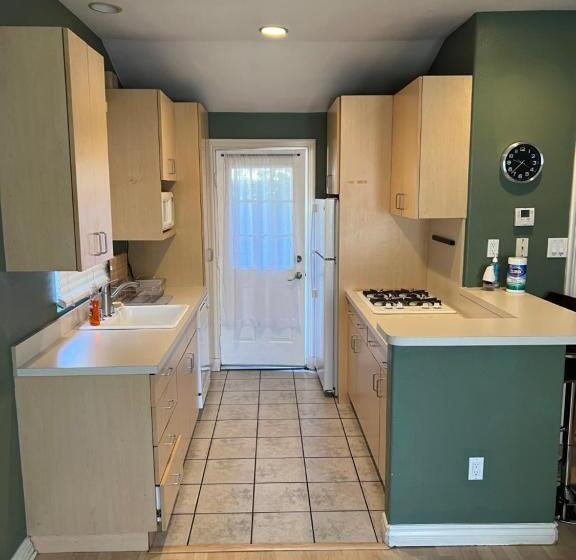 پانسیون Private 2 Bedrooms 1 Bath Close To Universal And Hw Sleeps 5
