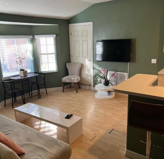 پانسیون Private 2 Bedrooms 1 Bath Close To Universal And Hw Sleeps 5