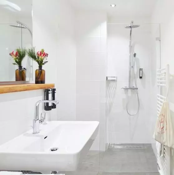 فندق Engel   Lindauer Bier Und Weinstube