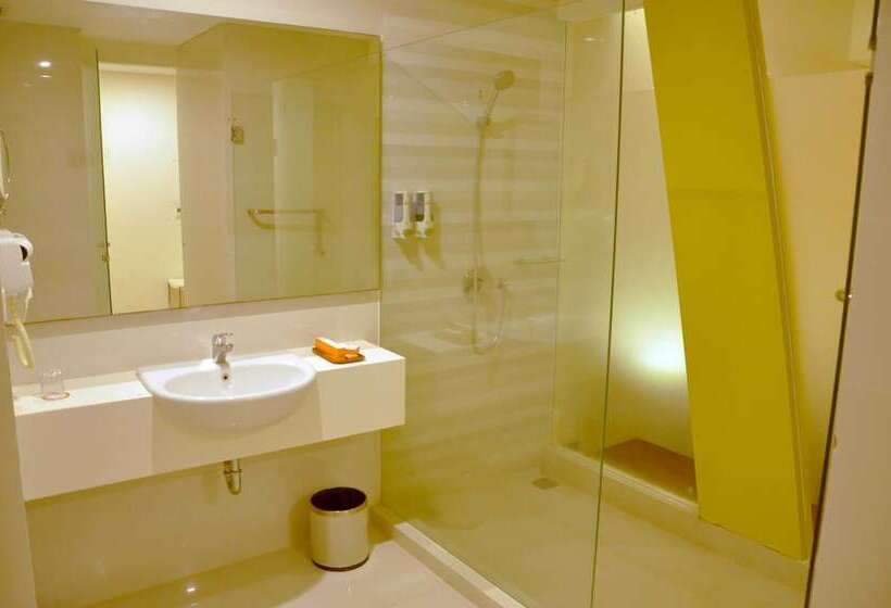 Hotel Everbright Ambon