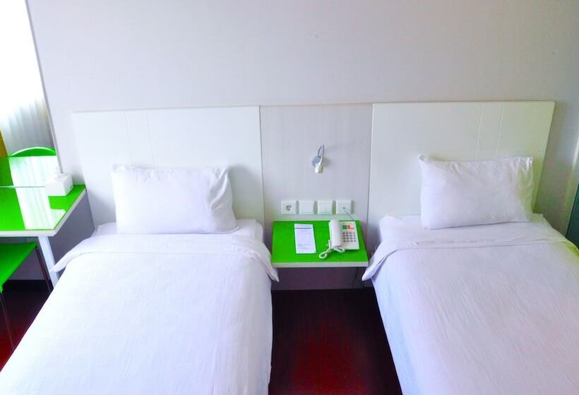 Hotel Everbright Ambon