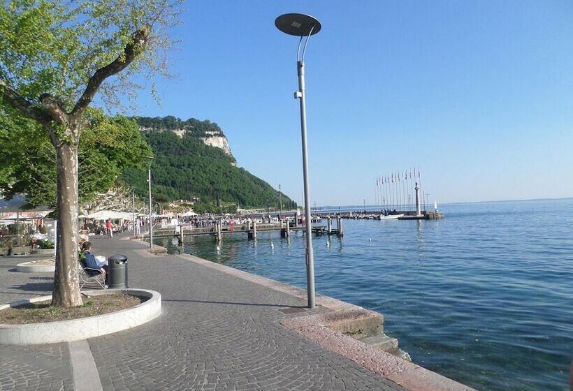 酒店 Garnì Capinera