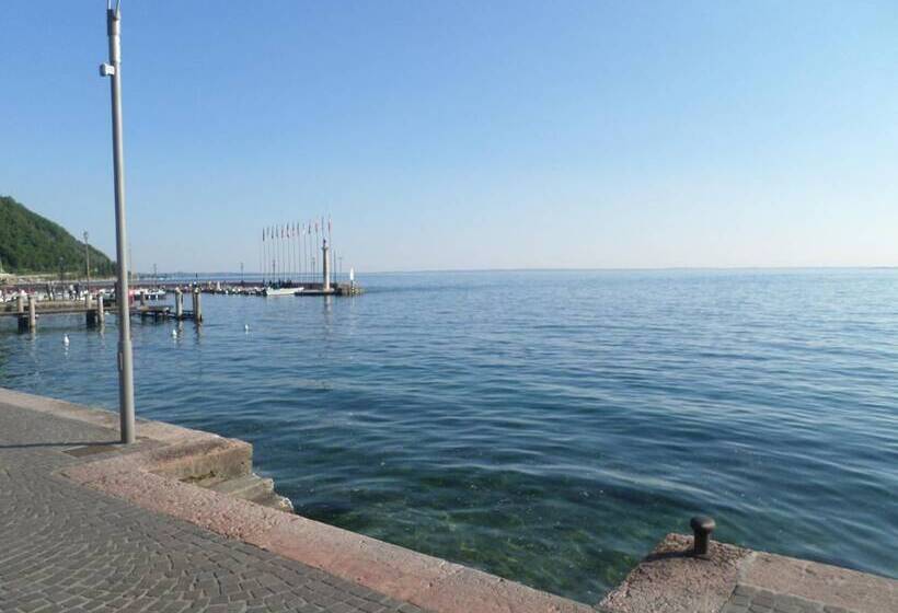 酒店 Garnì Capinera