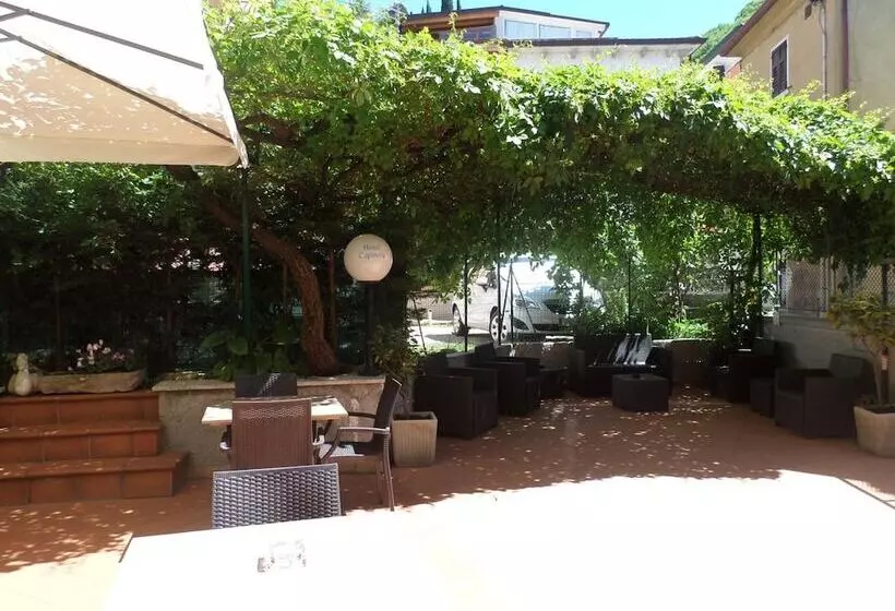 Отель Garnì Capinera