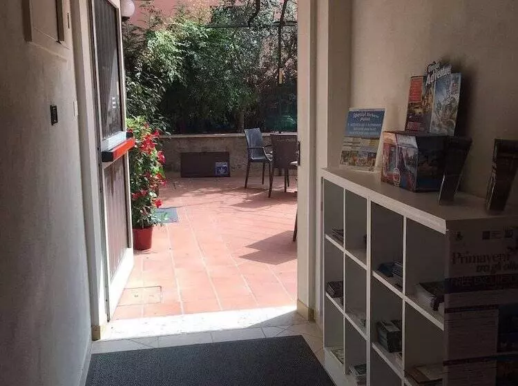 Отель Garnì Capinera