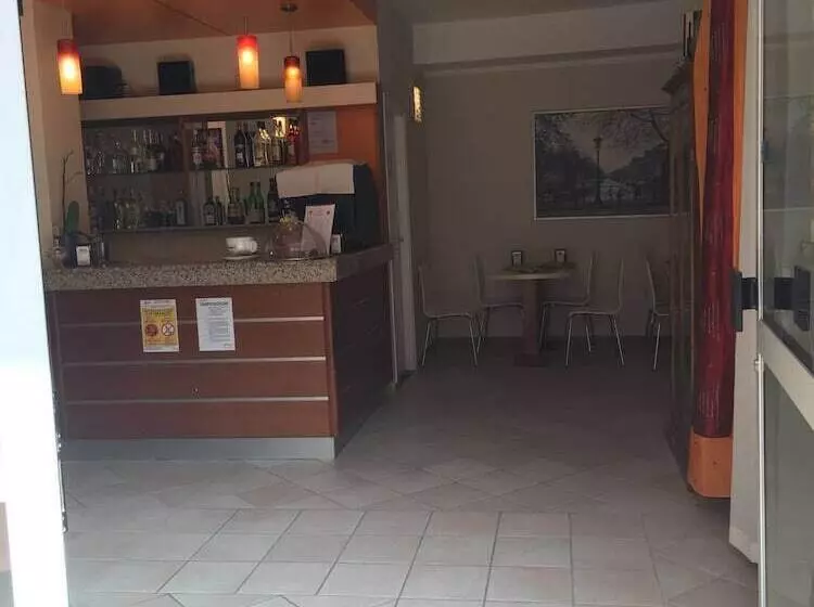 Отель Garnì Capinera