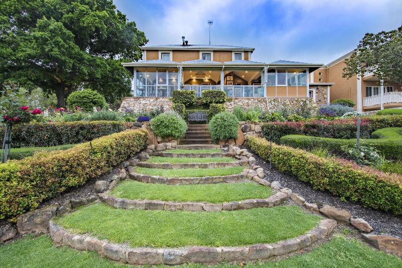 فندق Grand Mercure Basildene Manor