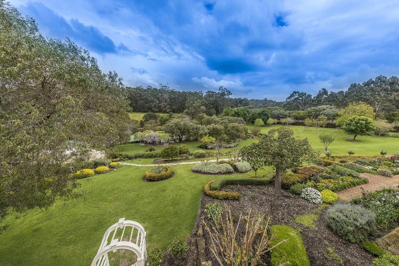 فندق Grand Mercure Basildene Manor