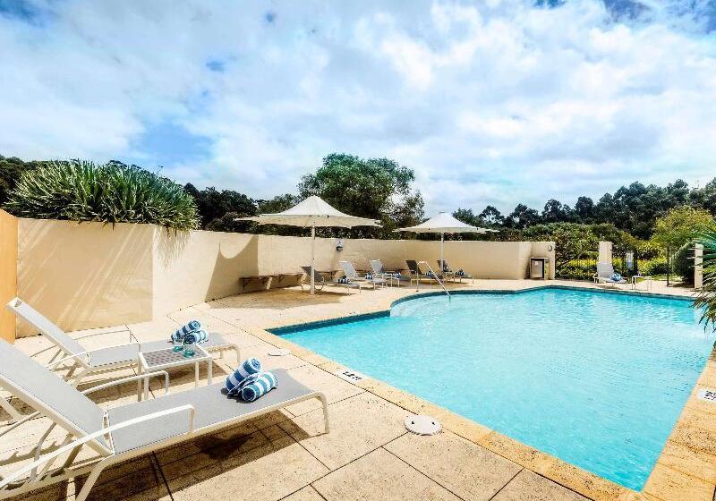 فندق Grand Mercure Basildene Manor