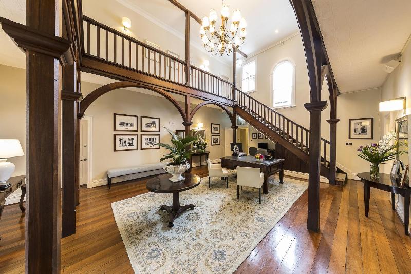 فندق Grand Mercure Basildene Manor