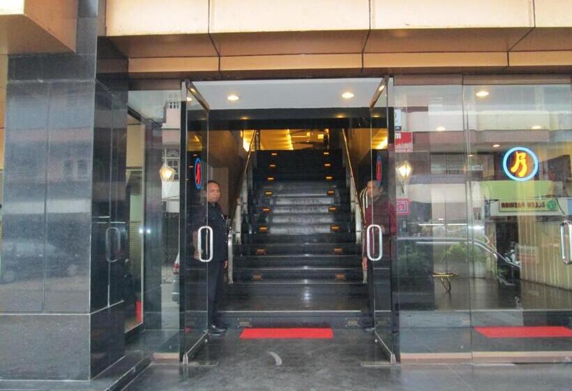 فندق Kini Pontianak