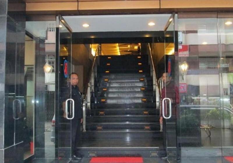 فندق Kini Pontianak