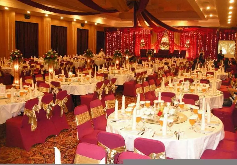 Отель Kini Pontianak