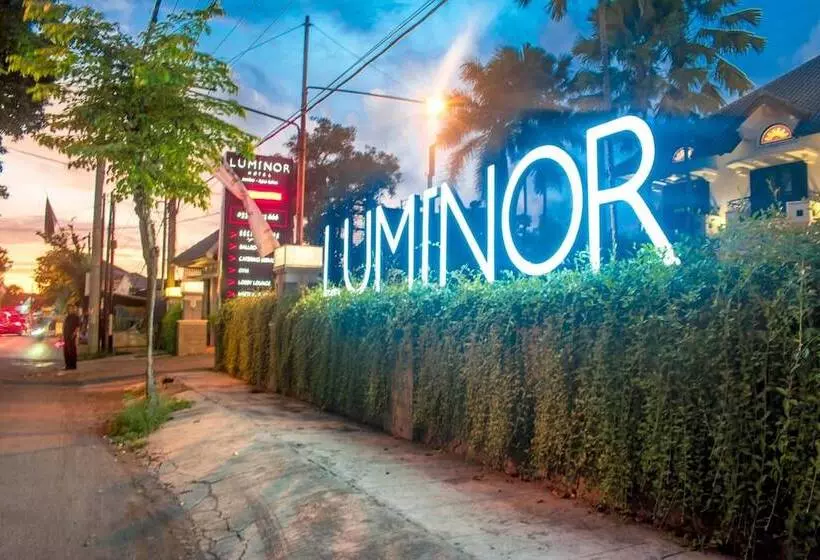 Luminor Hotel Jember By Wh