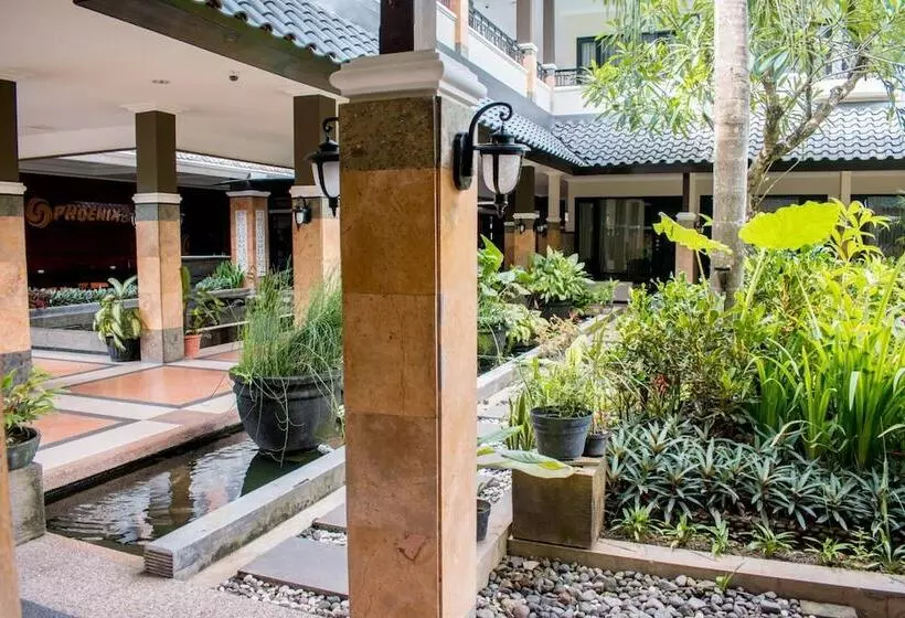 Luminor Hotel Jember By Wh