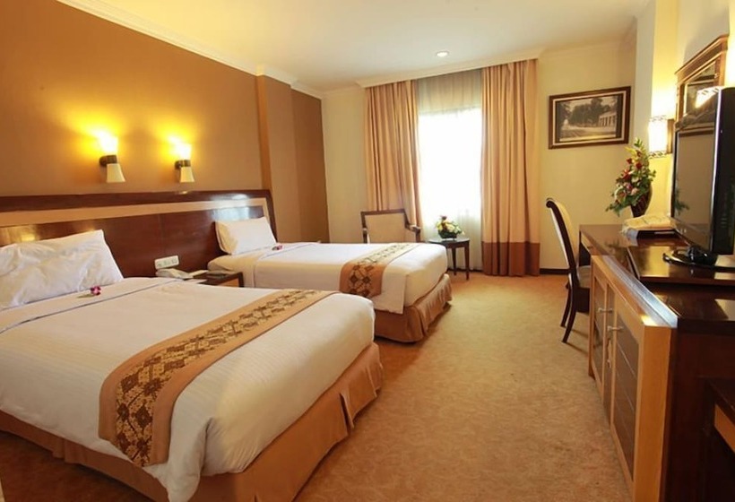 Szálloda Phi Semesta