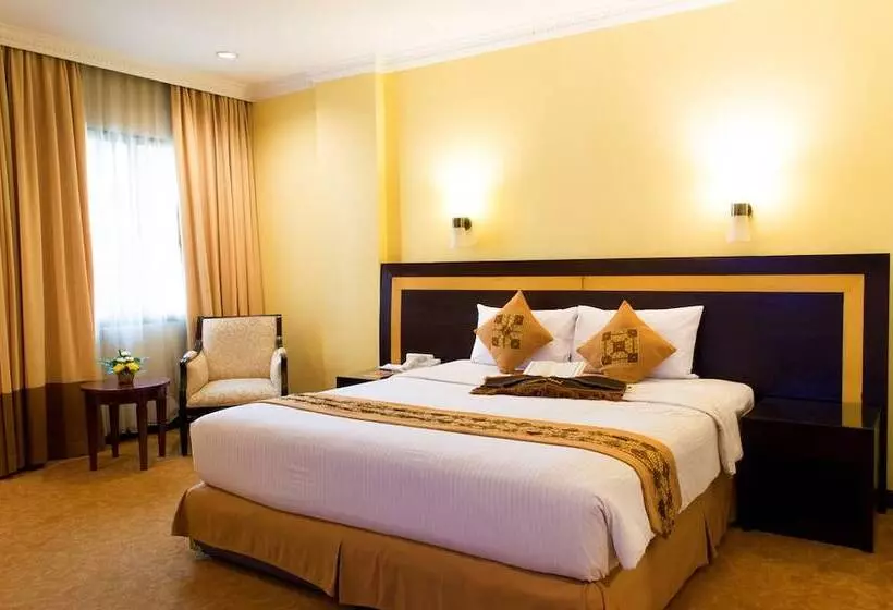 Szálloda Phi Semesta