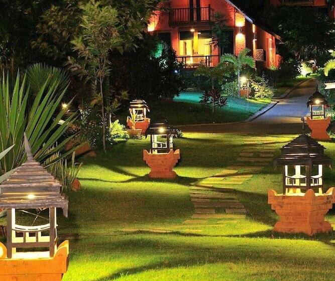 هتل Pristine Lotus Resort