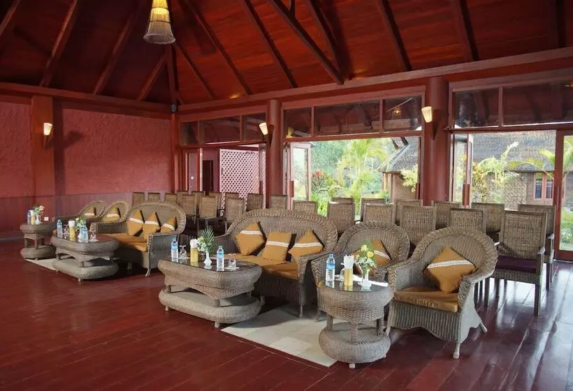 هتل Pristine Lotus Resort