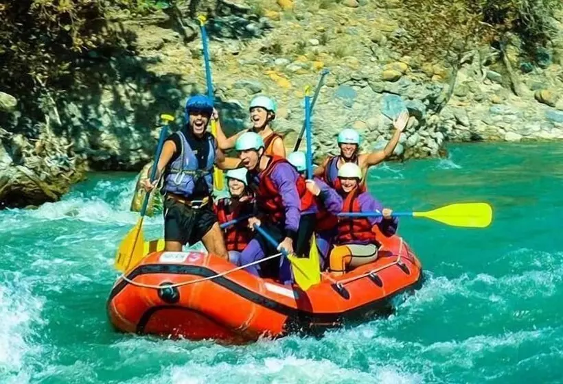 בית מלון כפרי Seril 2