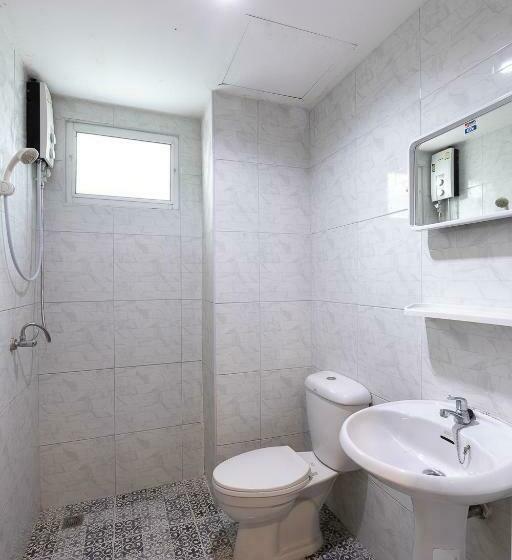 هتل Sleep At Phuket Sha Plus