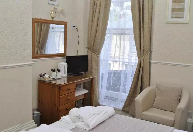 Отель The Patricia