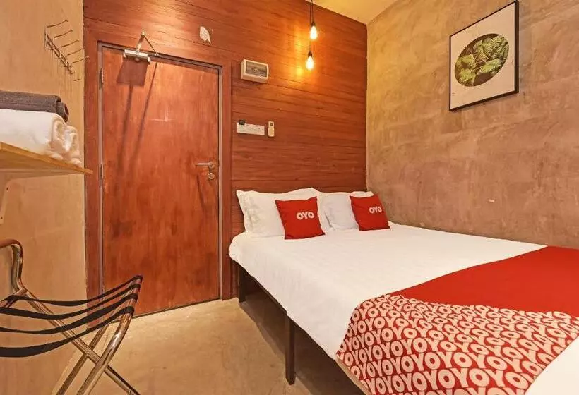 Hotelli Oyo 90662 The 1975