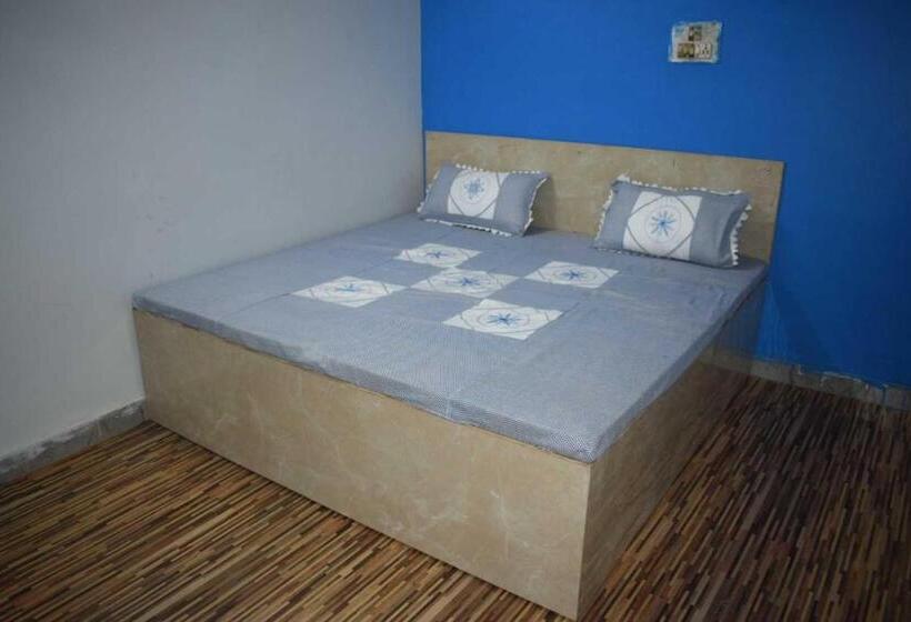 Hotell Spot On 90667 Ashu Guest House