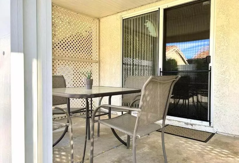 ペンション Private Festive Room With Desk In The Country