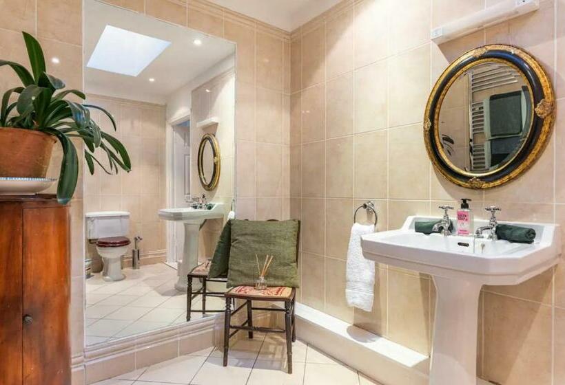 Пансион The Old Goathouse