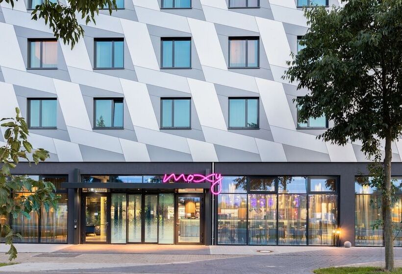 호텔 Moxy Berlin Airport