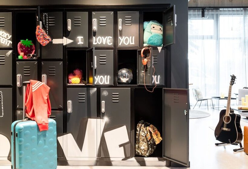 호텔 Moxy Berlin Airport