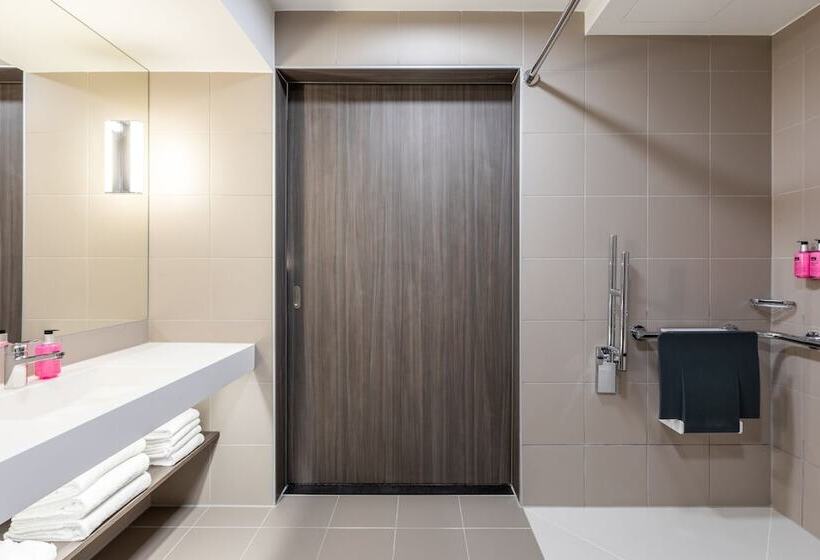 호텔 Moxy Berlin Airport