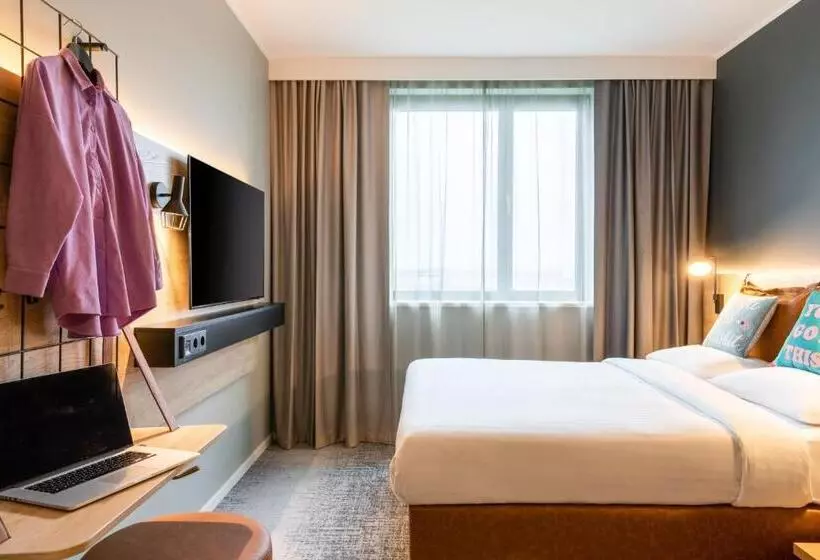 ホテル Moxy Berlin Airport