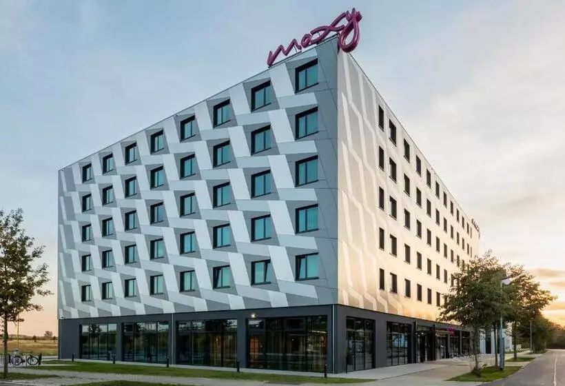ホテル Moxy Berlin Airport