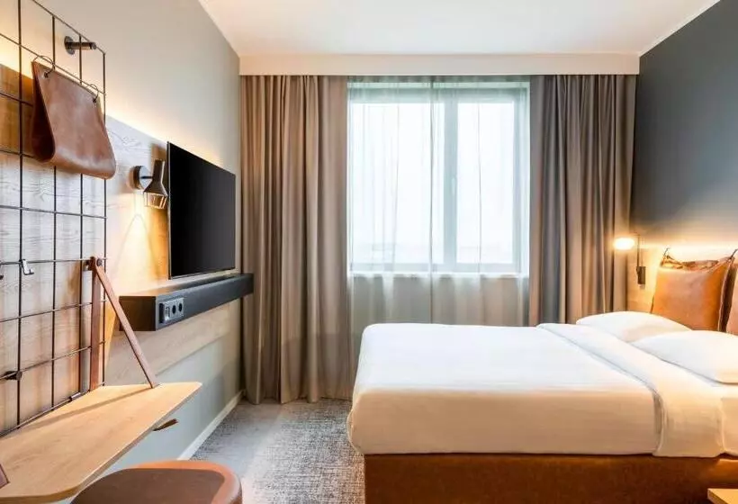 ホテル Moxy Berlin Airport