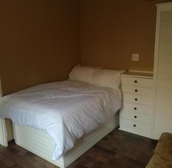 Bed & Breakfast Home Away From Home