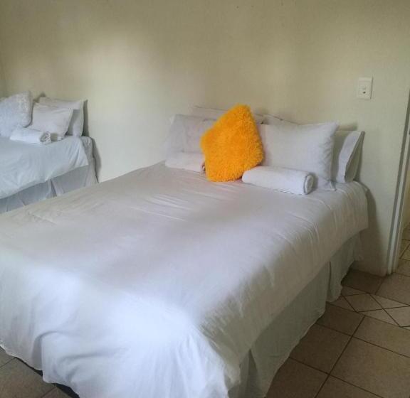 Bed & Breakfast Home Away From Home