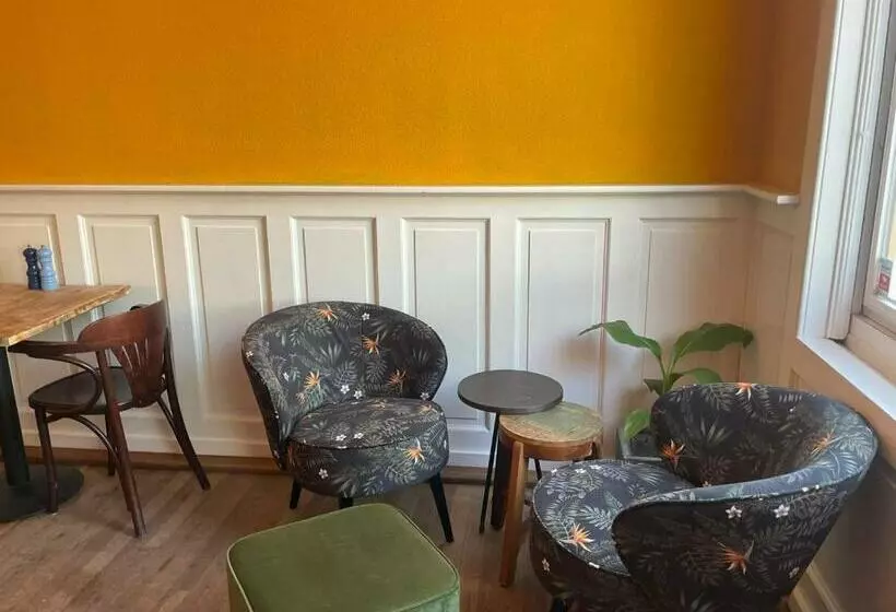 ホテル Huis Te Zaanen