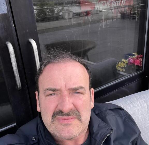 膳宿费 Lovely 2 Bedroom Condo In Brooklyn W/parking