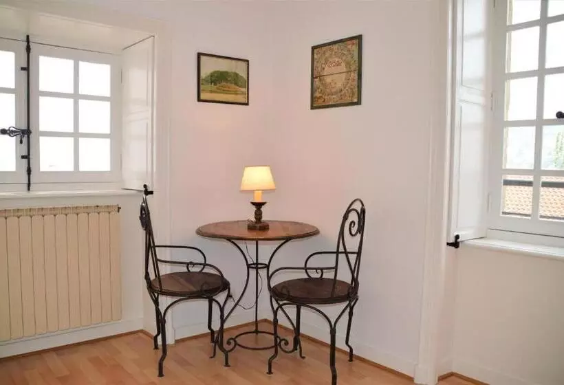 Aamiaismajoitus (B&B) Maison Au Loup   Superbe Ancien Hotel Particulier Du Xvie Siècle Au Cœur De La Vieille Ville Du Puy