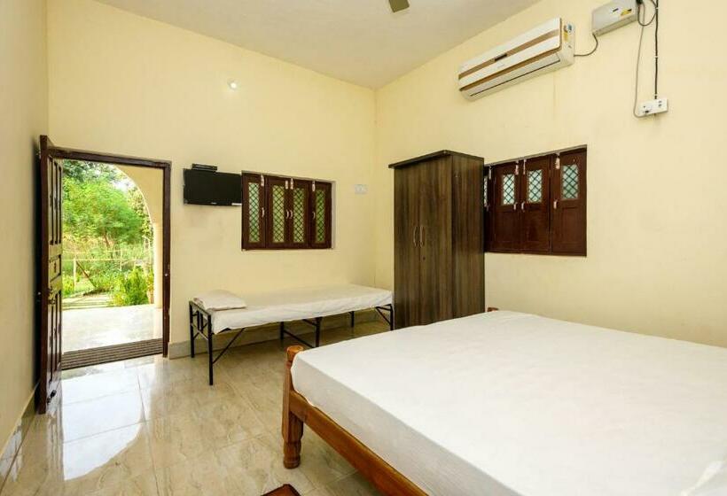 בית מלון כפרי Aryan Riverside Camp, Panna Tiger Reserve, Madla