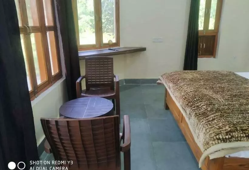 ホテル Aryan Riverside Camp, Panna Tiger Reserve, Madla